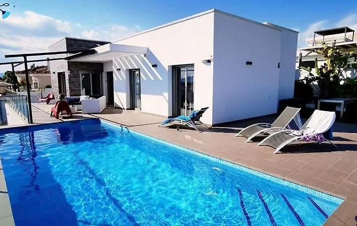 Villa Wishenjoy *