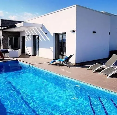 Villa Wishenjoy *